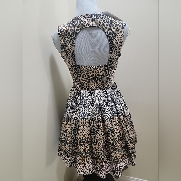 Jessica Simpson Dress Size 3/4 Leopard Print Cutout Back Sleeveless Fit & Flare - Picture 5 of 9